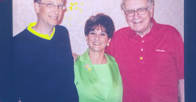 An Anonymous Bidder Just Spent $9 Million to Have Lunch With Warren Buffett